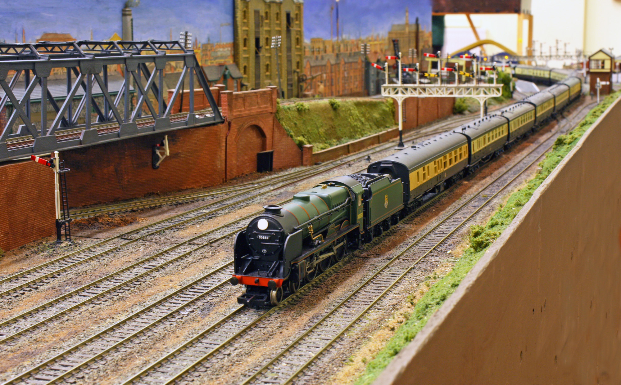 Knightwood Junction